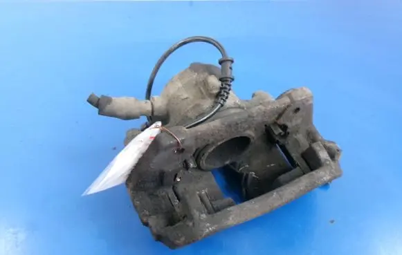 Mercedes-Benz Vaneo W414 Front brake caliper