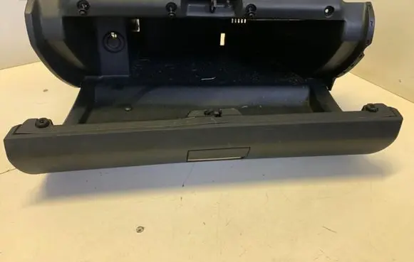 Mercedes-Benz A W169 Glove box 1005483