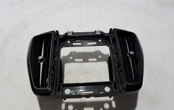 Volvo XC60 Dash center air vent grill 31417742
