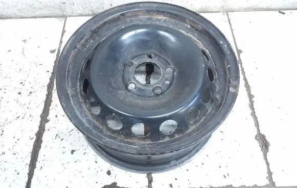 Volvo V70 R15 steel rim 9157507