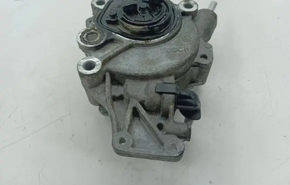 Land Rover Evoque I Vacuum pump