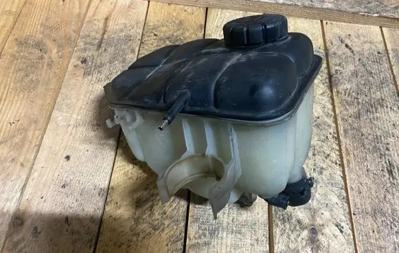 Mercedes-Benz C W203 Coolant expansion tank/reservoir A2035000049 2035000049