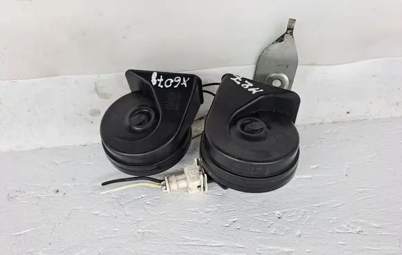 Renault Captur Horn signal 256105140R