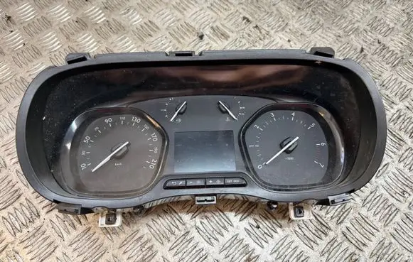 Citroen Jumpy Speedometer (instrument cluster) 9831168780