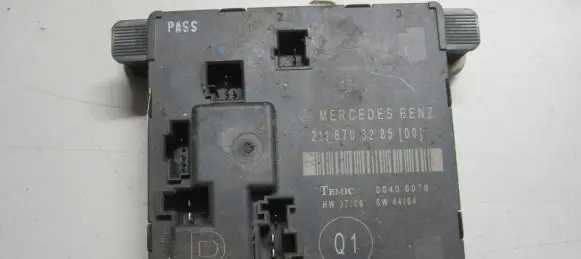 Mercedes-Benz E W211 Door control unit/module 2118703285