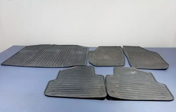 Skoda Fabia Mk2 (5J) Front floor carpet liner 5J1862436