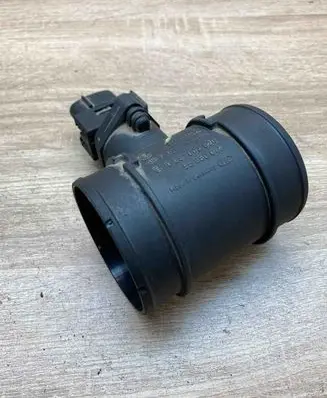 Opel Meriva A Mass air flow meter 55350047 0281002620
