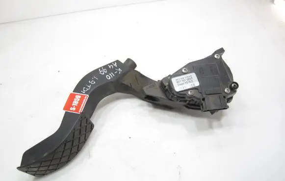 Audi A4 S4 B5 8D Accelerator throttle pedal 8D1721523F 6PV00837603