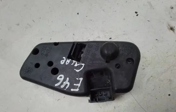 BMW 3 E46 Tail light bulb cover holder 230570R
