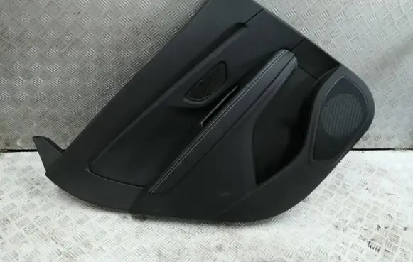 Renault Scenic IV - Grand scenic IV Front door card panel trim 829A13315R 3211472 V10RFA00061562316
