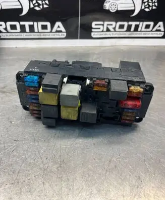 Mercedes-Benz CLK A209 C209 Fuse module 2095450201 5DK00848500