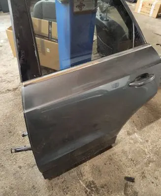 Audi Q3 8U Rear door 8U0833311D