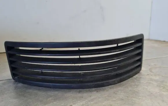 Volkswagen Transporter - Caravelle T5 Rear air vent grill 7H5868902 7H9868902