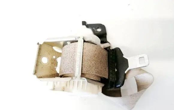 BMW 5 F10 F11 Rear seatbelt 33035173