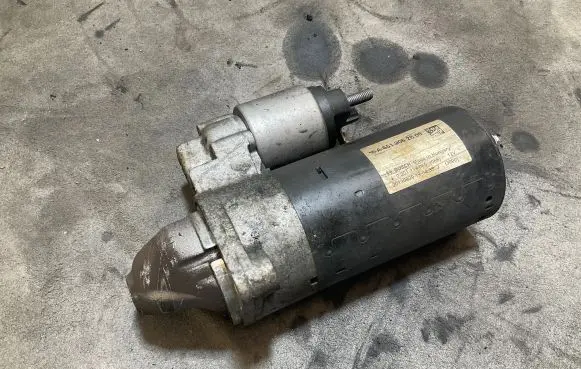 Mercedes-Benz Sprinter W906 Starter motor A6519062800 20130809 0001139065
