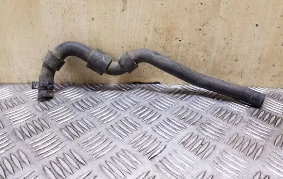 Volkswagen Touareg I Engine coolant pipe/hose 7L6121109H