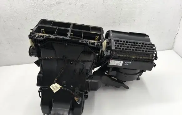 Opel Insignia A Interior heater climate box assembly 13257011