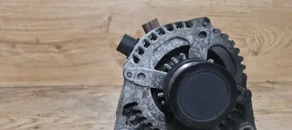 Volvo C30 Generator/alternator 31288155