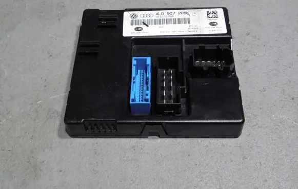 Audi Q7 4L LED ballast control module 4L0907289K
