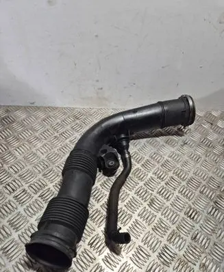 Volvo S90, V90 Turbo air intake inlet pipe/hose 31657341