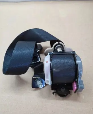 Nissan X-Trail T32 Middle seatbelt (rear) 