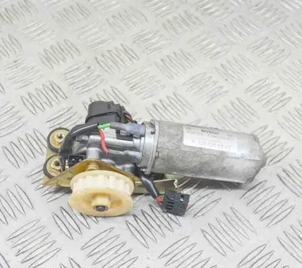 Mercedes-Benz SL R129 Seat adjustment motor 0390206657 A1298200842
