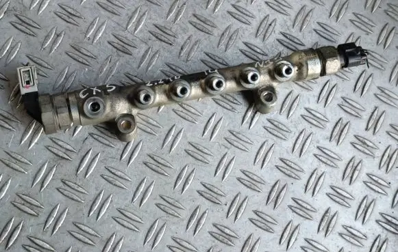Mazda CX-5 Fuel main line pipe