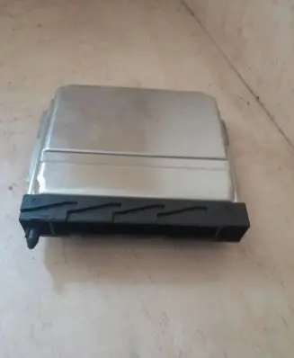 Volvo S80 Engine control unit/module 30637733A 03206