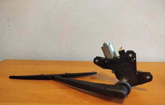 Renault Twingo III Rear window wiper motor 0390205007 287108228R A4538205800