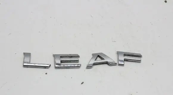 Nissan Leaf I (ZE0) Manufacturers badge/model letters 