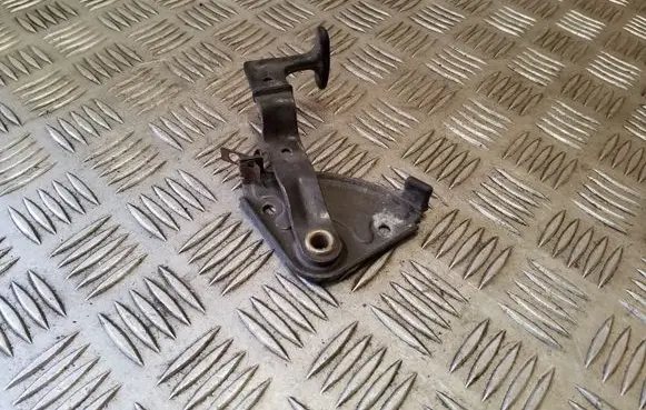 Audi A6 S6 C4 4A Engine bonnet (hood) release handle