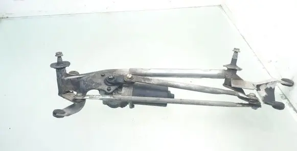Nissan Primera Front wiper linkage and motor 28810AV310