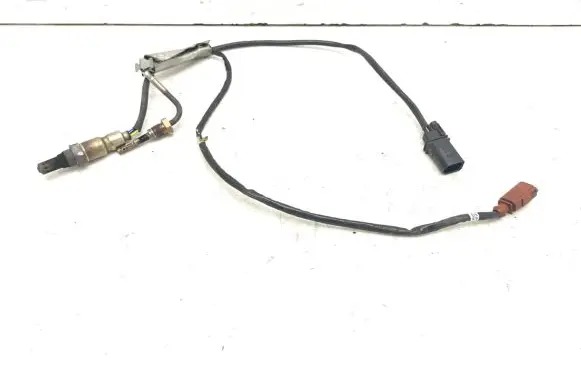Volkswagen Golf Plus Lambda probe sensor 03L906262A 03L906088AJ