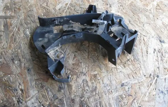Volkswagen Jetta V Other engine bay part