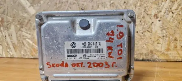 Skoda Superb B5 (3U) Engine control unit/module 038906019
