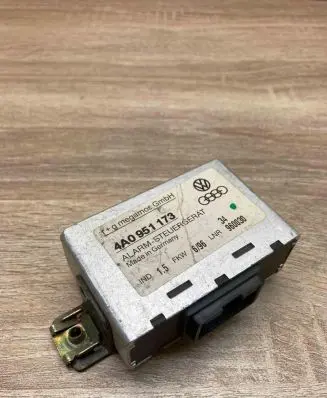 Audi A6 S6 C4 4A Other control units/modules 4A0951173