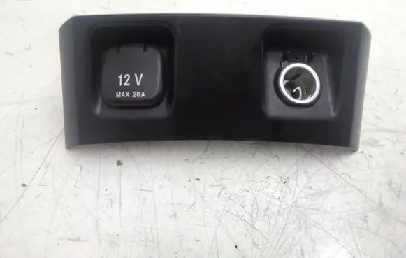 Mercedes-Benz R W251 12 V Socket (rear) A2516830128
