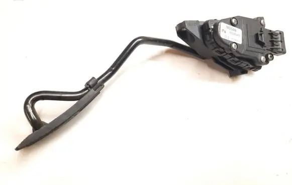 Nissan Almera N16 Accelerator throttle pedal 18002AU410