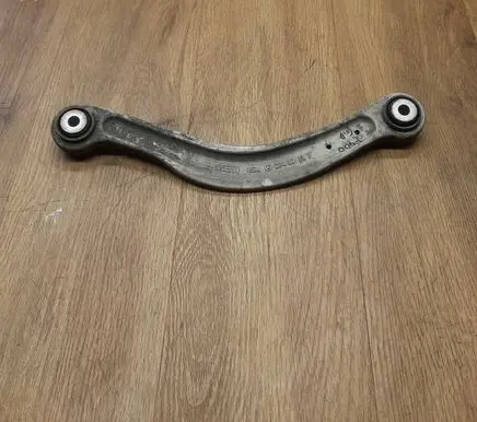 Rear control arm