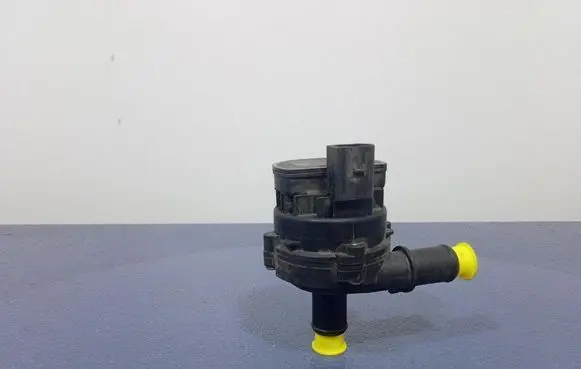 Renault Laguna III Water pump