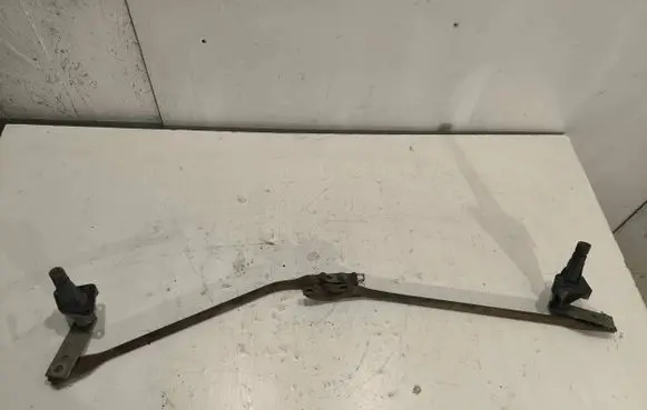 Chevrolet Suburban Front wiper linkage 