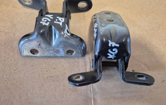 Hyundai i30 Rear door hinge set 
