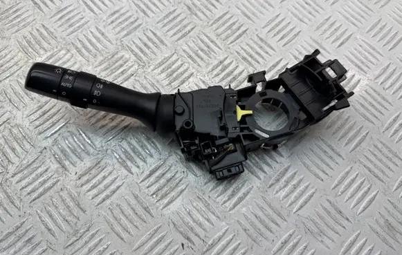 Toyota Verso Indicator stalk 8414005190 17F373