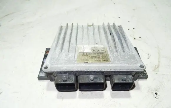 Renault Kangoo I Engine control unit/module 8200513076 8200582518
