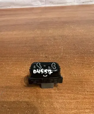 Mercedes-Benz CLK A208 C208 Other switches/knobs/shifts 2108201710 D4557