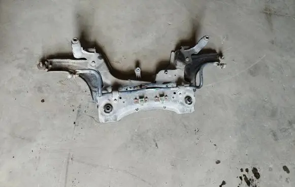 Renault Megane III Front subframe 546118023