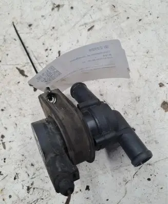 Audi A4 S4 B5 8D Electric auxiliary coolant/water pump 30950001