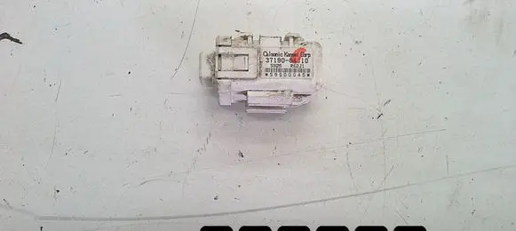 Suzuki Grand Vitara II Engine control unit/module 3719064j10
