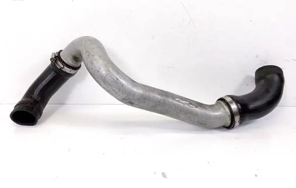 Intercooler hose/pipe