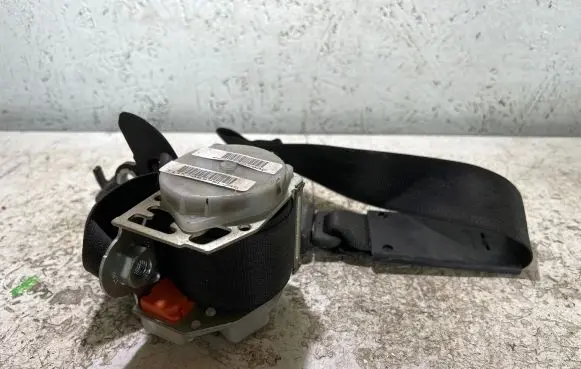 Dodge Durango Rear seatbelt P5ME45DX9AC T11K70837FLJ45